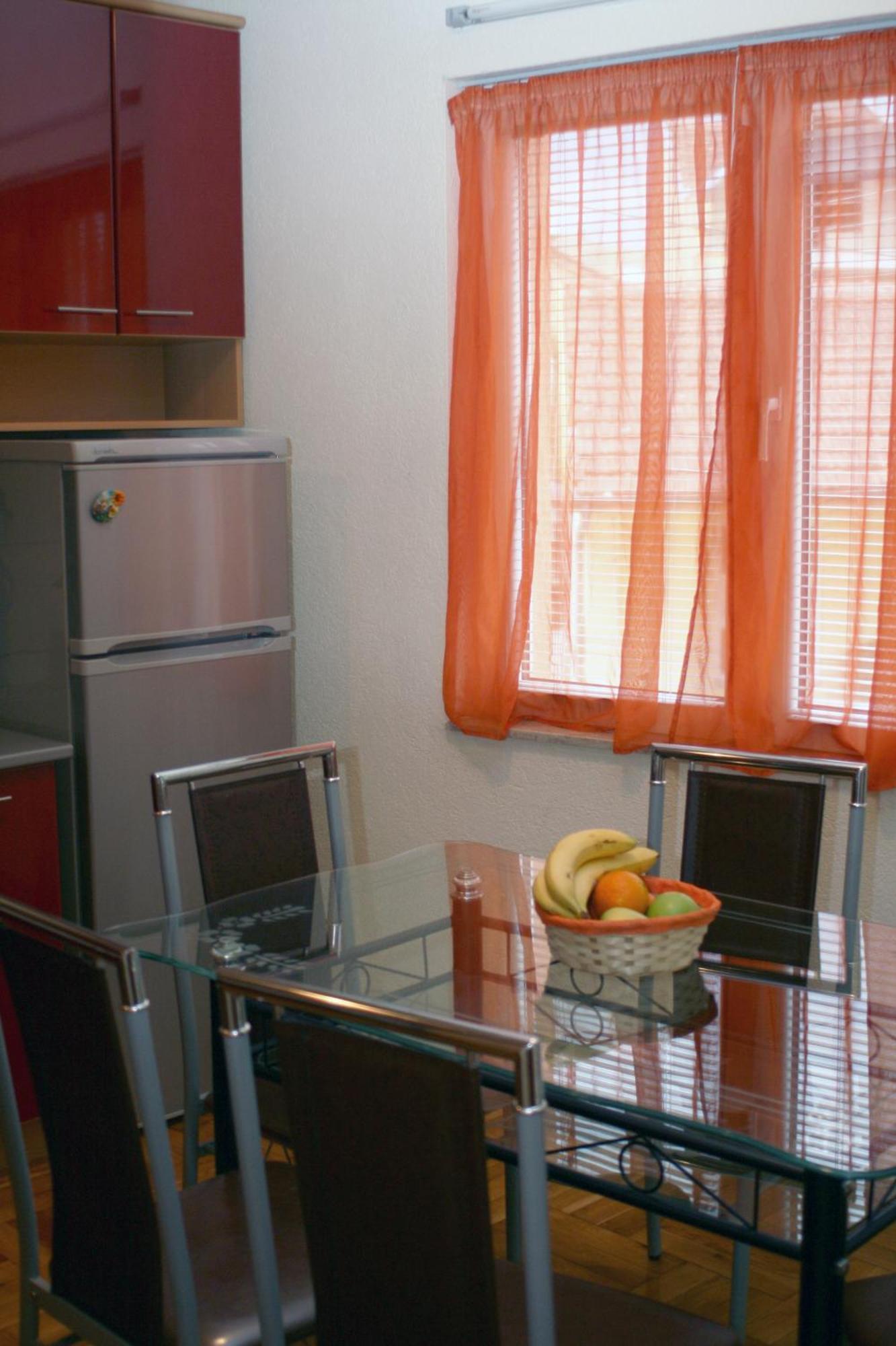Goldy Hostel Битола Экстерьер фото